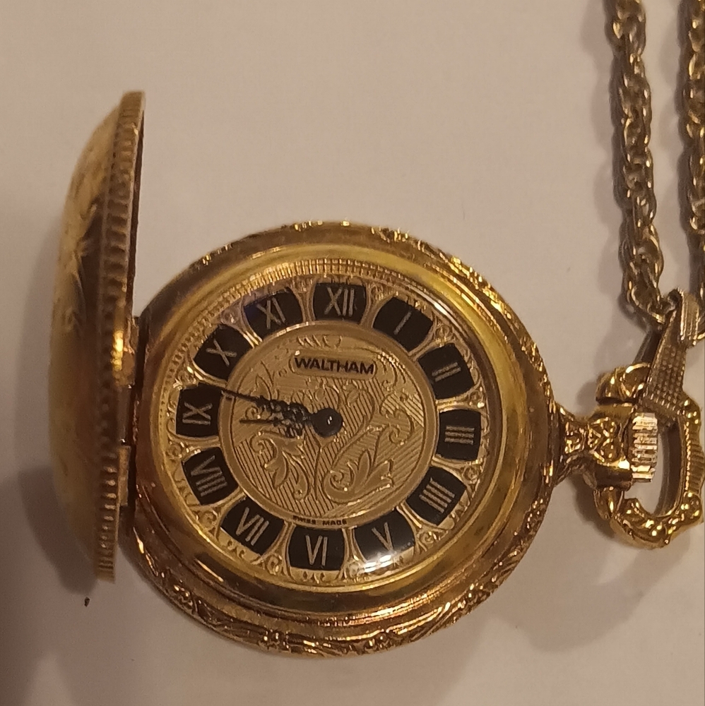 Vintage Waltham women's pocket watch